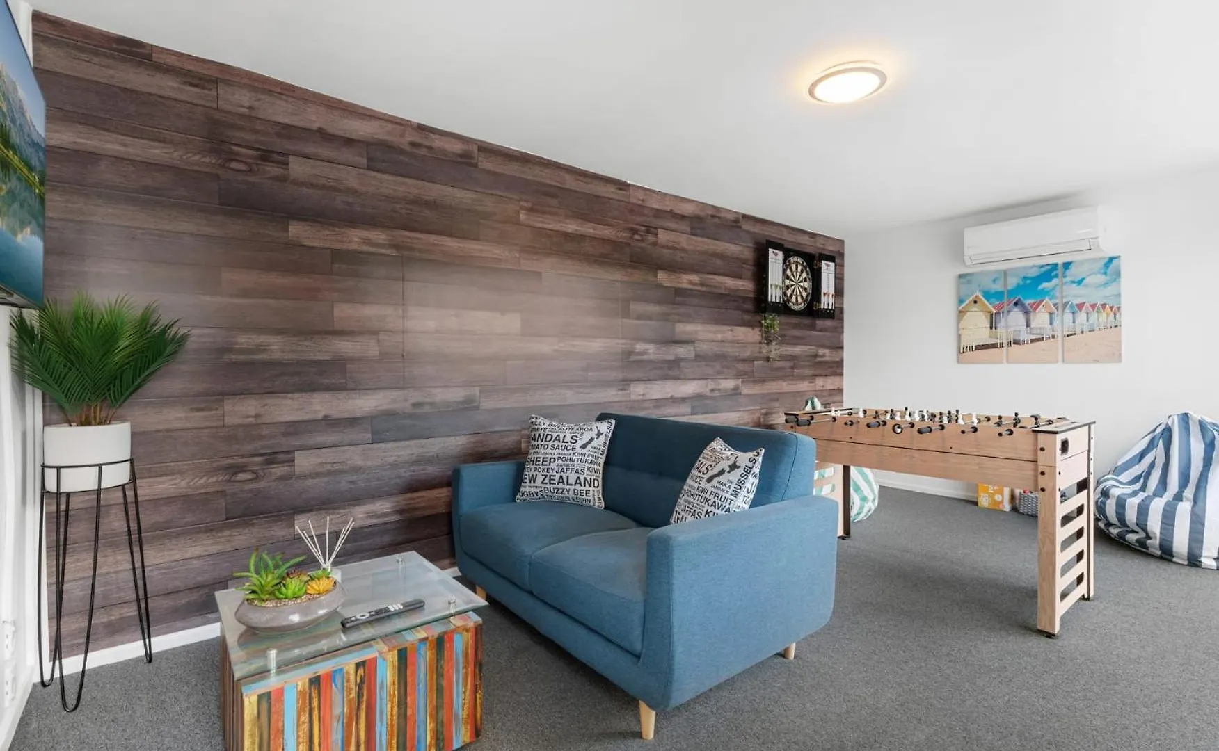 9-Bedroom Christchurch City Villa - Sleeps 19