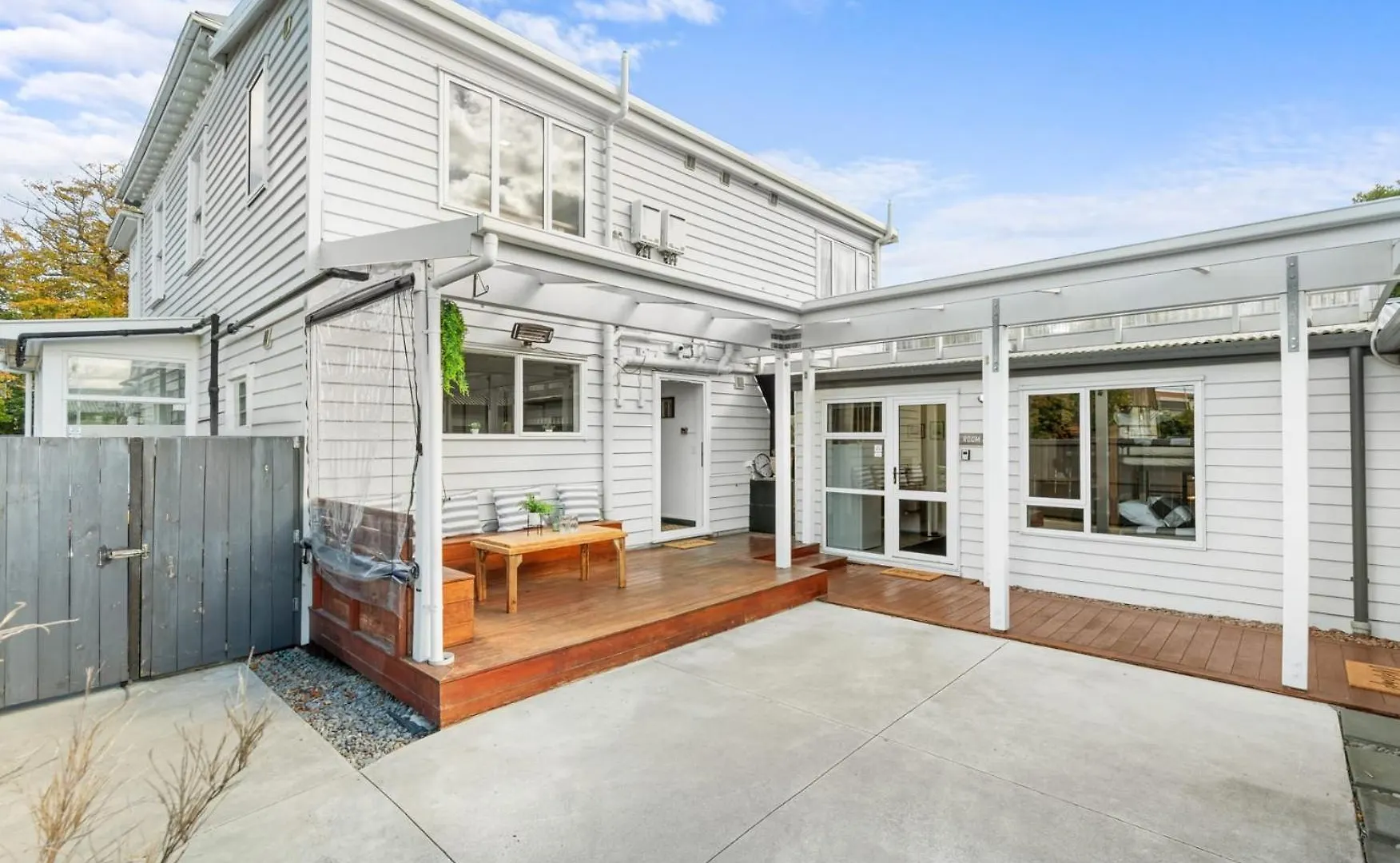 9-Bedroom Christchurch City Villa - Sleeps 19