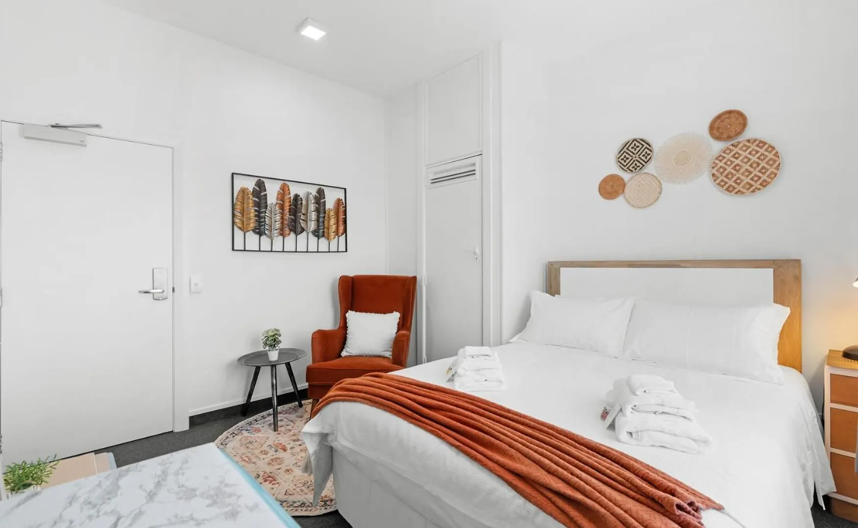 9-Bedroom Christchurch City Villa - Sleeps 19 New Zealand